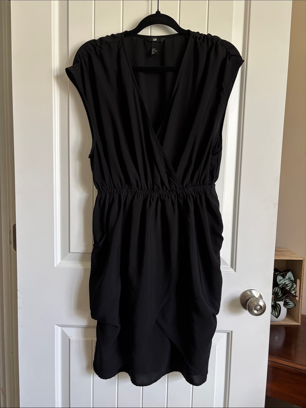 H&M Black Surplice V-Neck Elastic Waist Mini Dress
